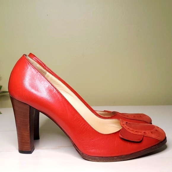 Marc Jacobs | Burnt Orange Leather Pumps with Suede on Counters Sz 7 - Picture 3 of 9